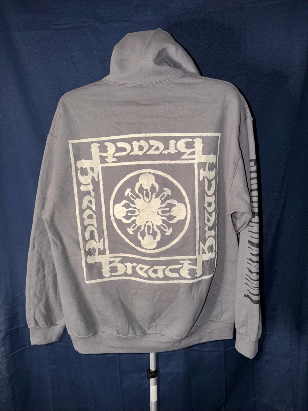 Twenty One Pilots “Breach” Official Merchandise Hoodie – Large – Gray - Picture 6 of 9